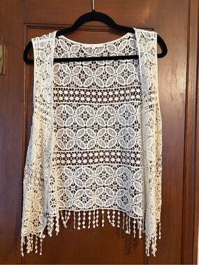 Crochet Fringe Open Vest - Cream (fit smaller)